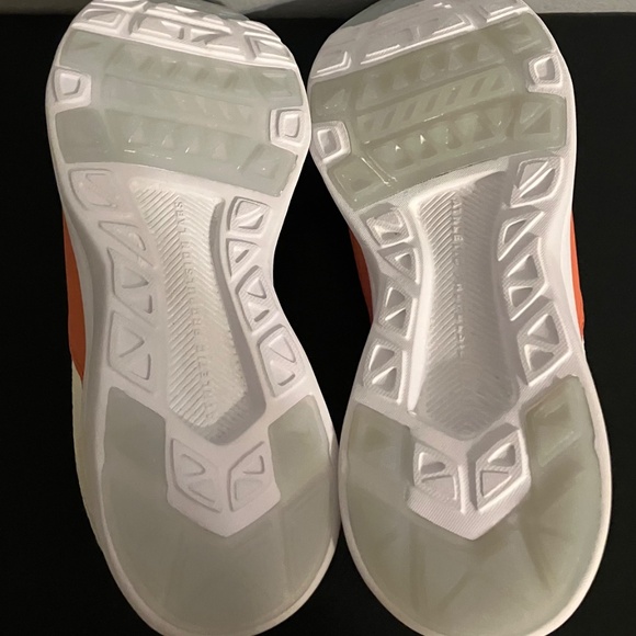 APL Techloom Bliss Coral and White size 9W Women athletic shoes - Picture 4 of 6